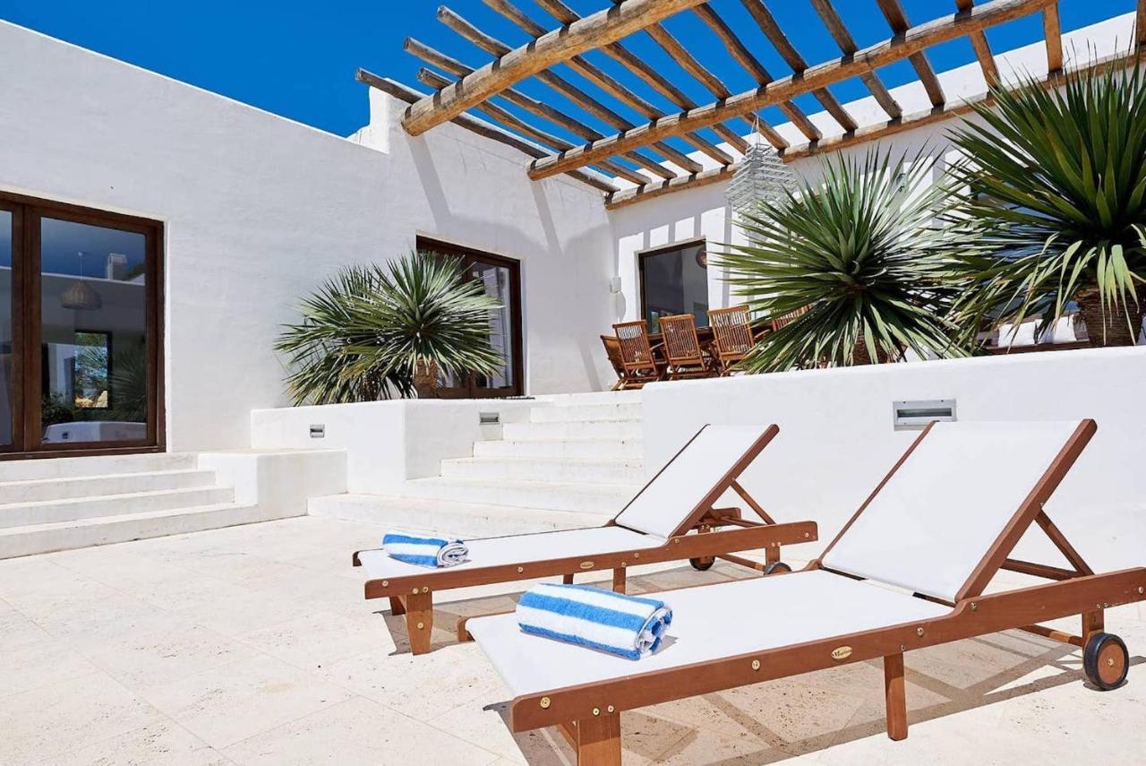 Exclusive Luxury South Facing Vista De Muntanya 6 Bedrooms A Few Minutes Drive To The *